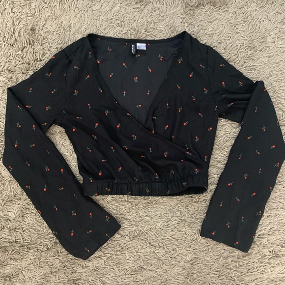 Divided Tops - Divided// floral crop blouse size 0